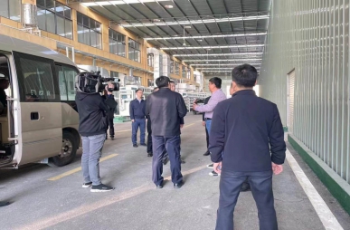 副省長(zhǎng)任珠峰、撫州市市長(zhǎng)高世文及縣委書記吳宜文